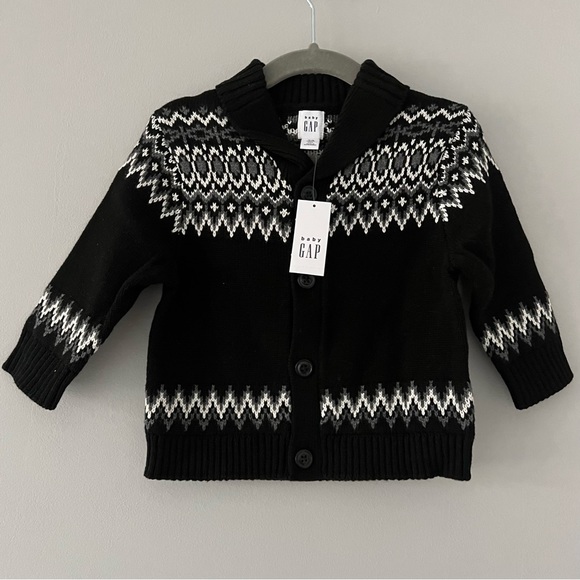 NWT Gap Winter Bear Sweater - Picture 2 of 6